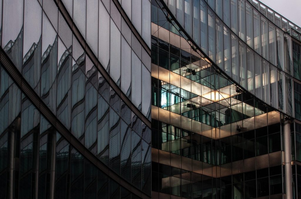 building-7844703_1280